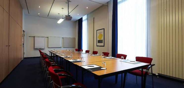 InterCityHotel Frankfurt Airport