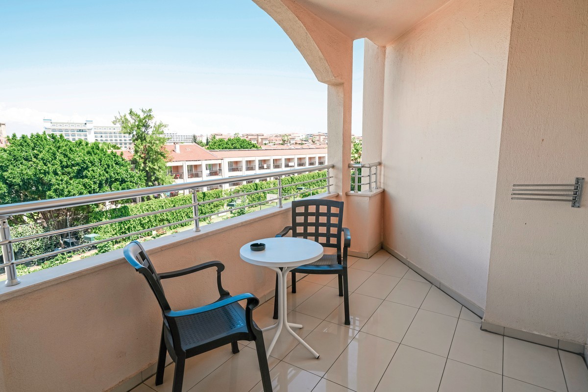 Calimera Hane Garden