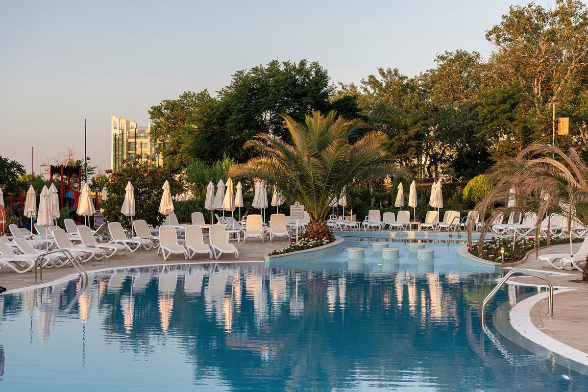 Sentido Neptun Beach