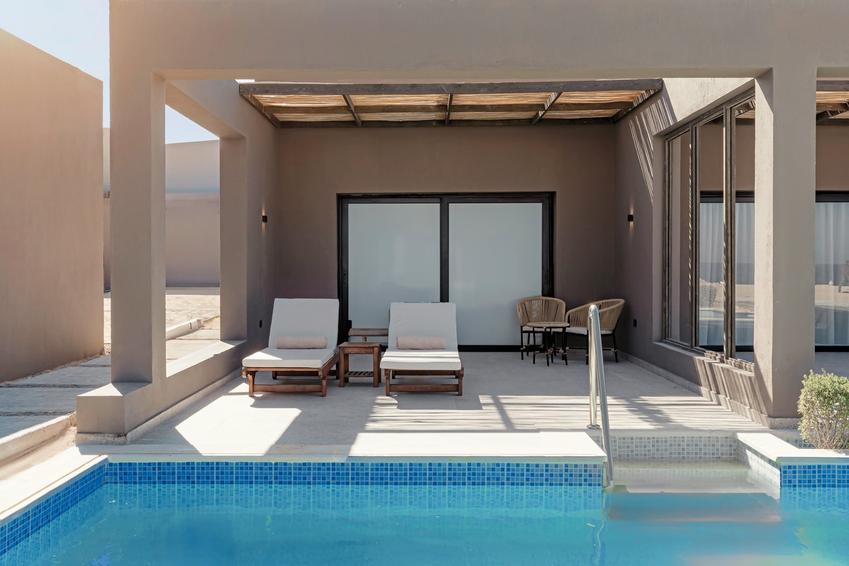 Sentido Naga Bay