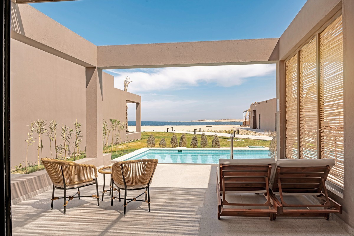Sentido Naga Bay