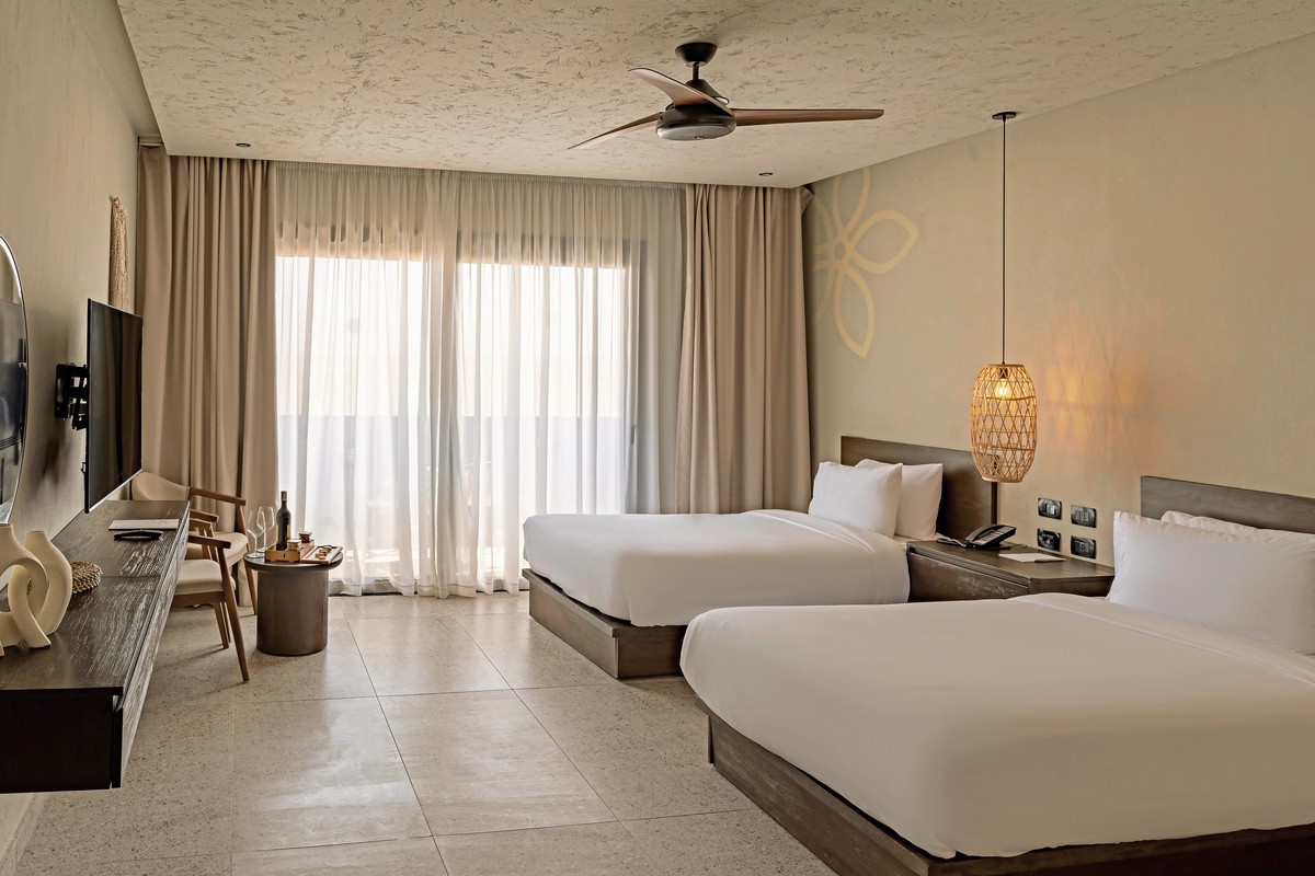 Sentido Naga Bay
