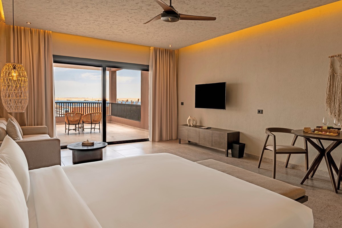 Sentido Naga Bay