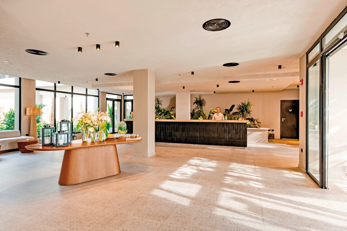 Sentido Naga Bay