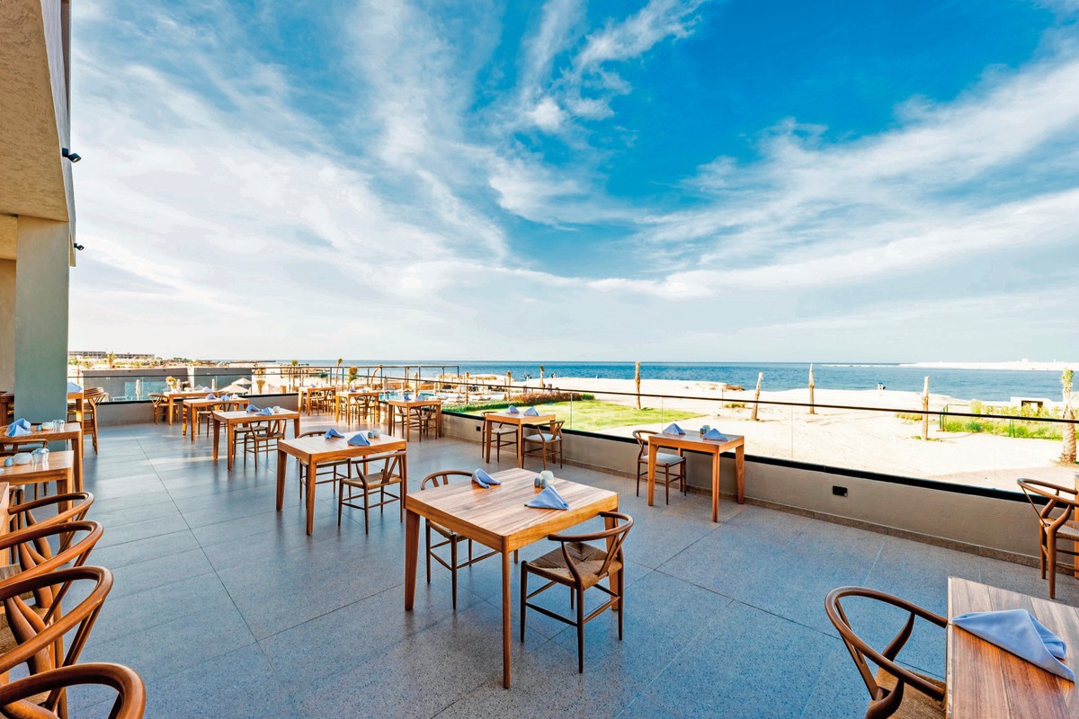 Sentido Naga Bay