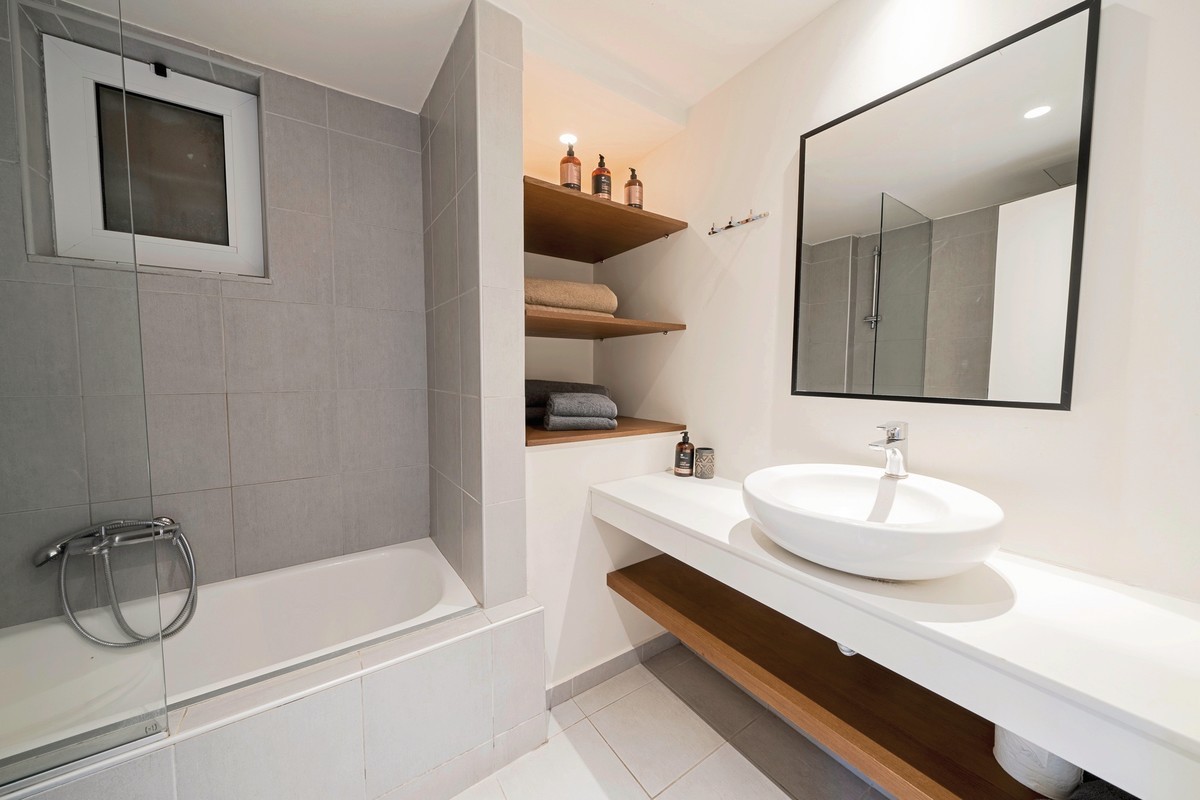 Sentido More Meni Residence & Suites