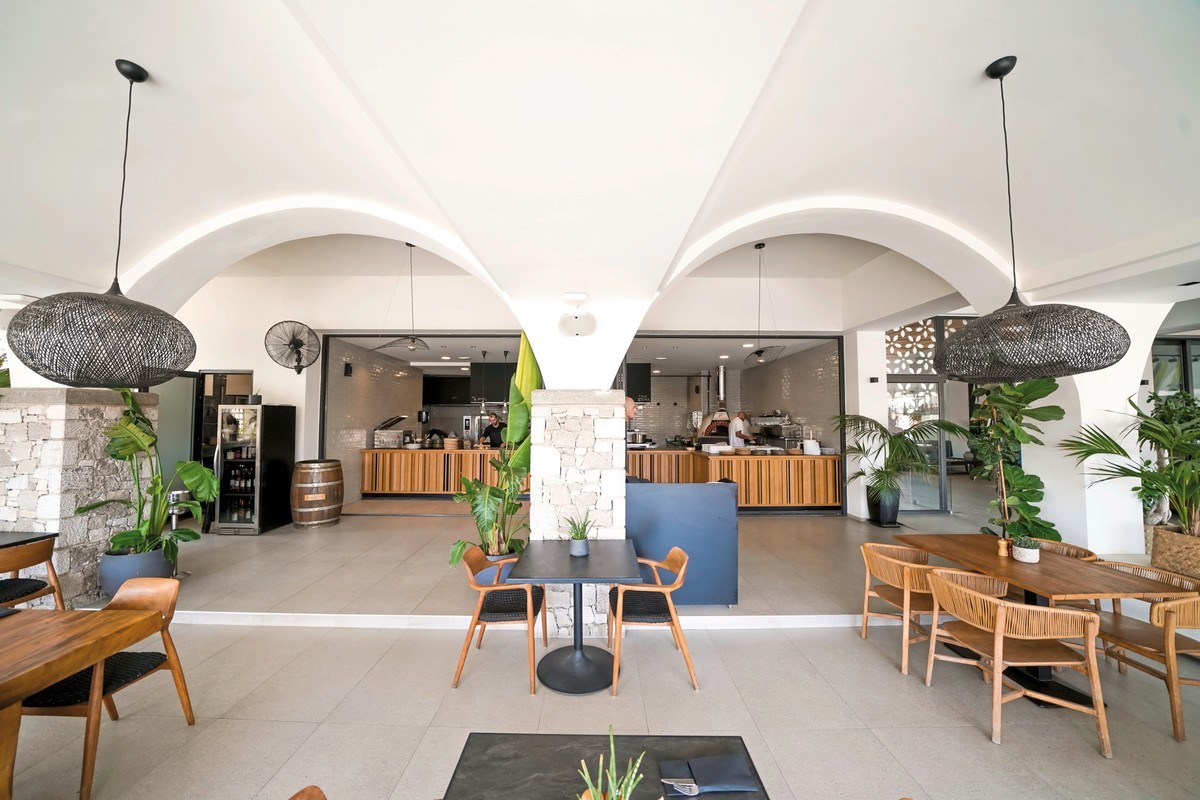 Sentido More Meni Residence & Suites