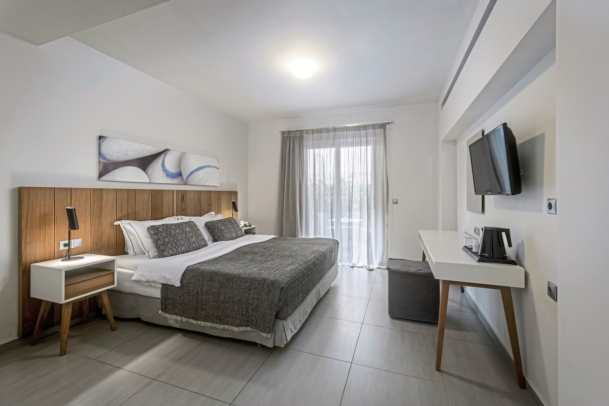 Sentido More Meni Residence & Suites