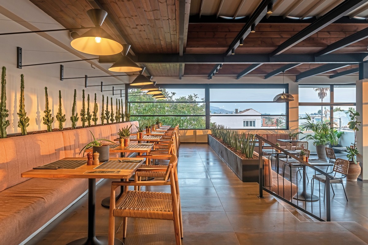 Sentido More Meni Residence & Suites