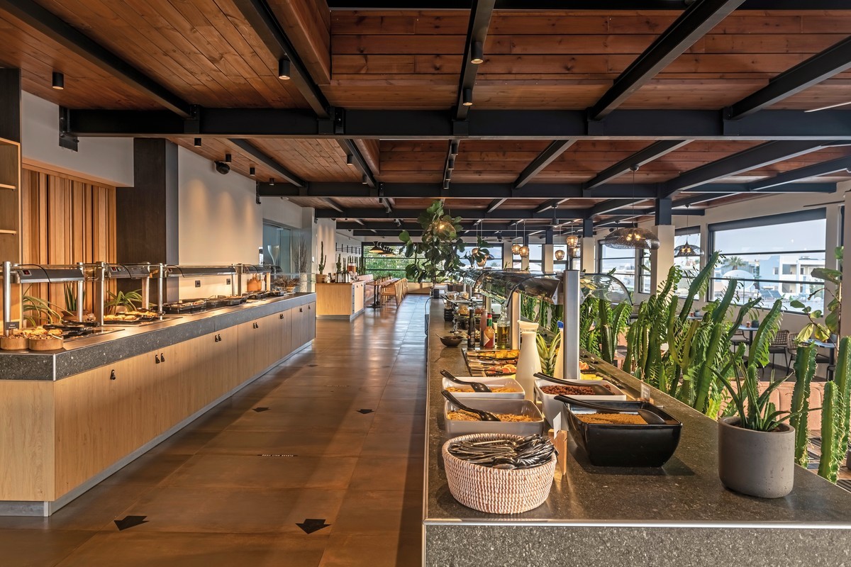 Sentido More Meni Residence & Suites