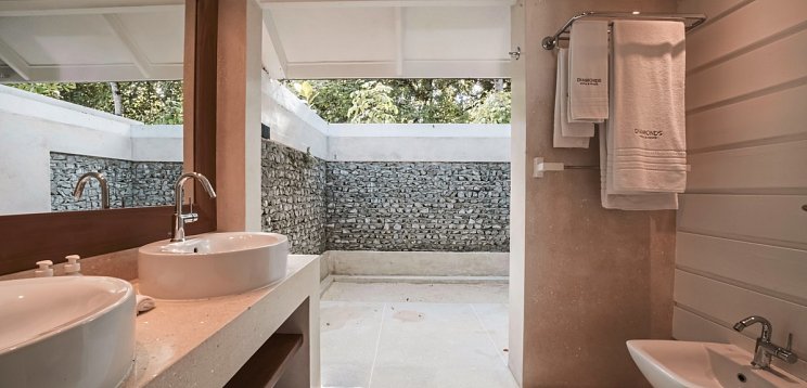 ananea Diamonds Athuruga