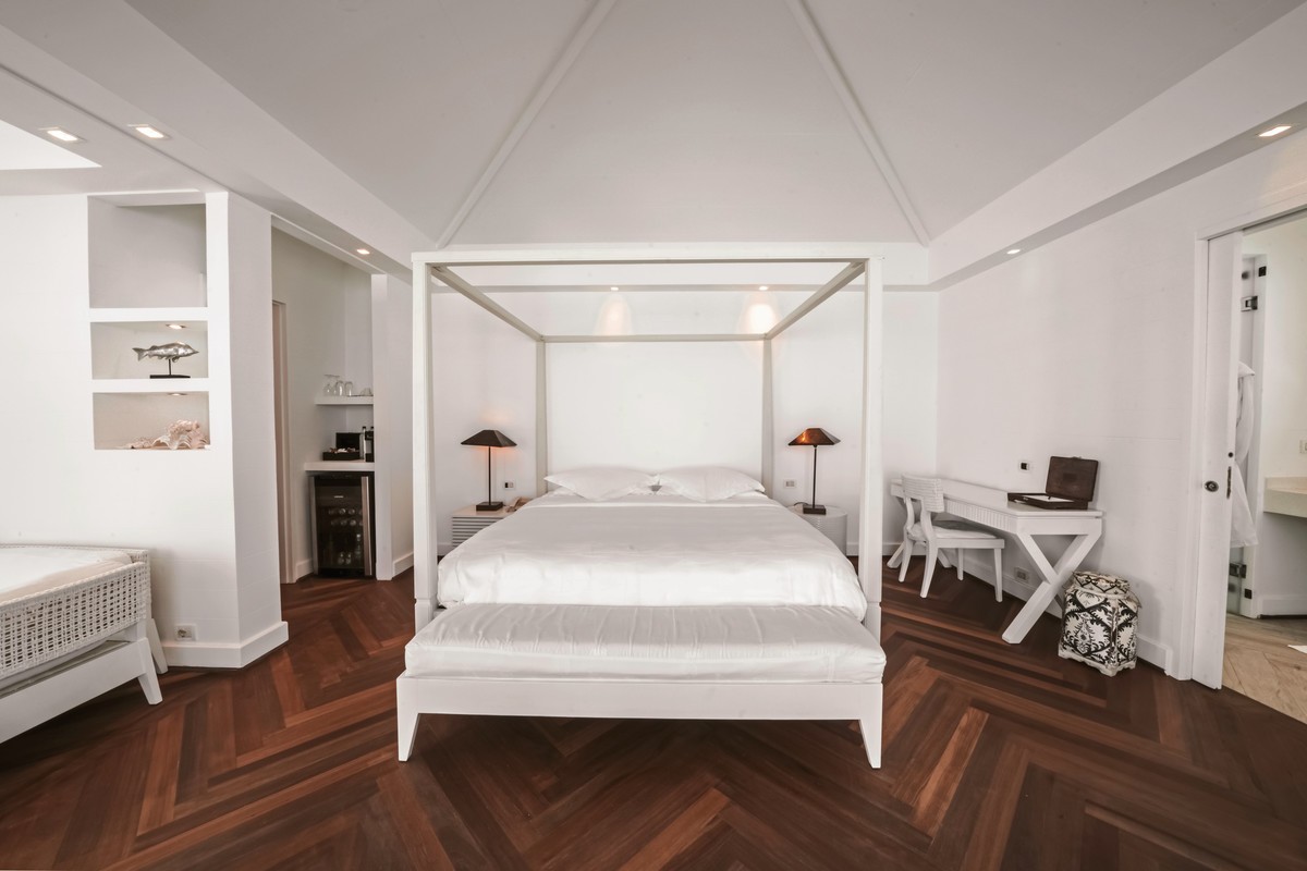 ananea Diamonds Athuruga