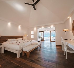 ananea Diamonds Athuruga