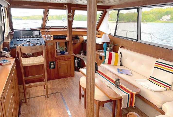 Mazu & Nebi Boat Hotel
