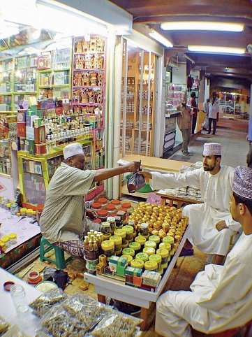 Oman erfahren mit Chauffeur - Mit dem Allrad durch grandiose Landschaften