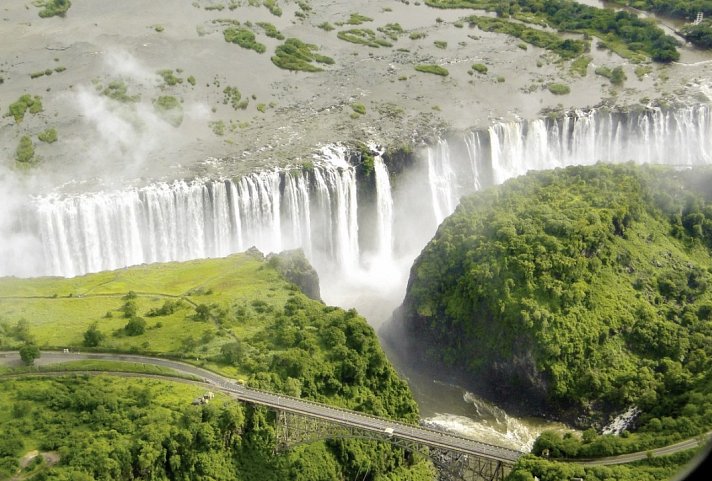 Viktoria Fälle & Safari Abenteuer ab Victoria Falls/bis Kasane