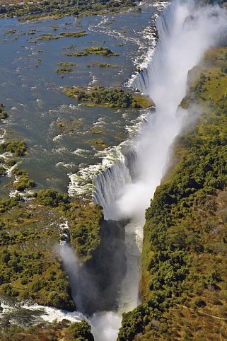 Viktoria Fälle & Safari Abenteuer ab Victoria Falls/bis Kasane