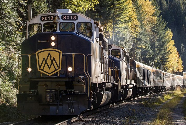 Journey through the Clouds - Rocky Mountaineer (Jasper - Vancouver)