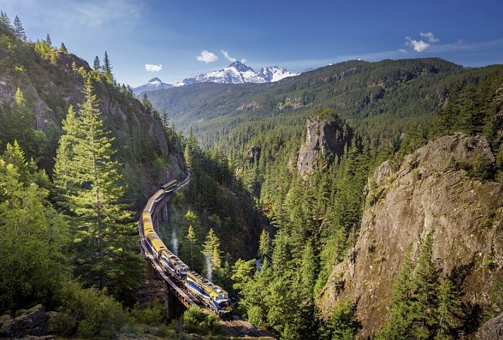 Rainforest to Gold Rush - Rocky Mountaineer (Vancouver - Jasper)