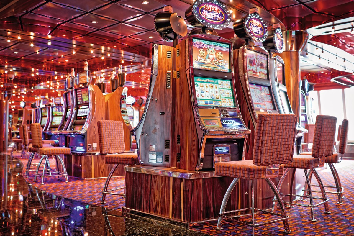 Spanien, Italien, Frankreich & Korsika – Costa Fascinosa