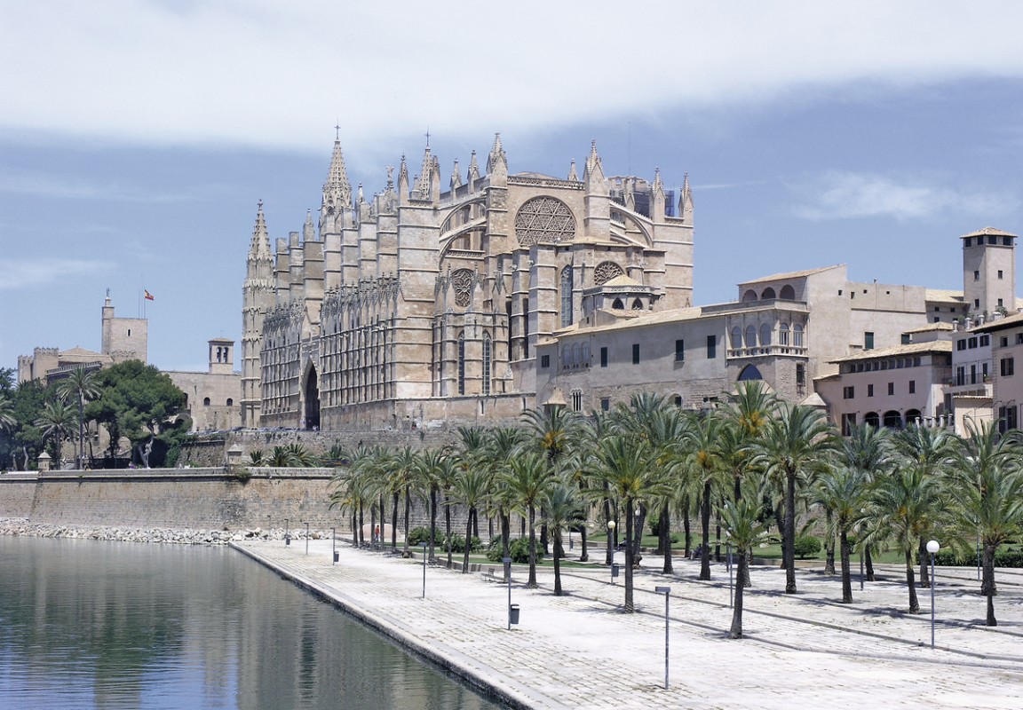 Spanien, Italien, Frankreich & Korsika – Costa Fascinosa