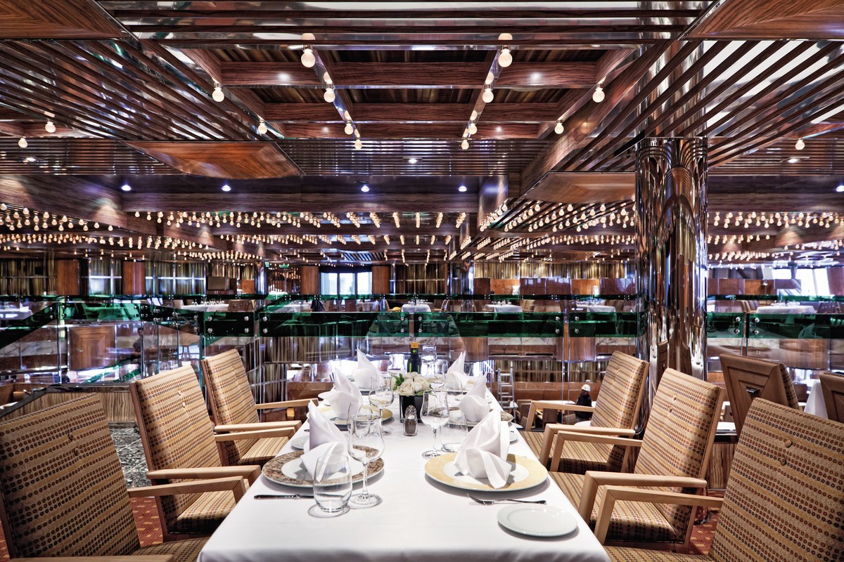 Spanien, Italien, Frankreich & Korsika – Costa Fascinosa