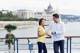 Budapest-Pécs für Hobby Historiker mit MS Primadonna