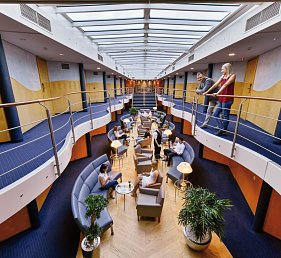 Budapest-Pécs für Hobby Historiker mit MS Primadonna