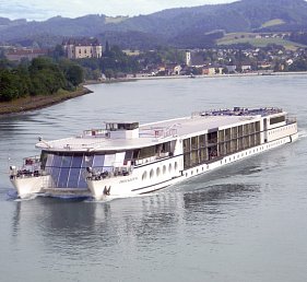 Budapest-Pécs für Hobby Historiker mit MS Primadonna