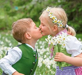 Tagesfahrt im Kaiserzug ins Salzkammergut zum Narzissenfest