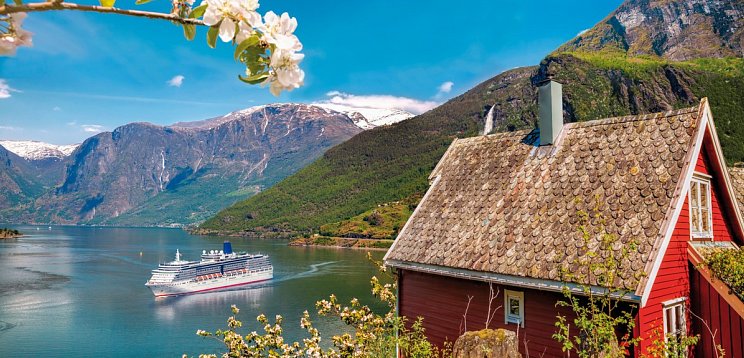 Norwegens Welterbe mit Skifestival in Oslo mit AIDAprima