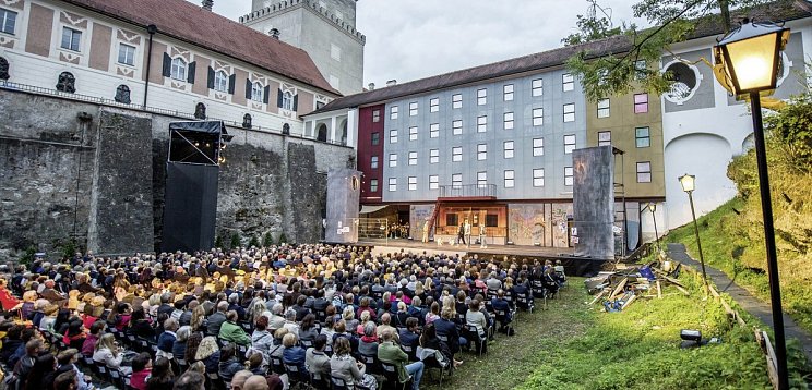 Musikfestival Steyr - Musical Hair und Stadthotel Styria