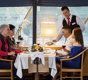 MS Primadonna – Weihnachtszauber mit Swing