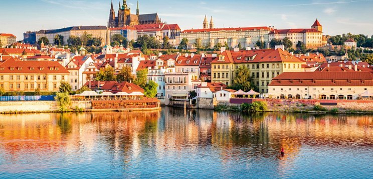 Zugfahrt zu Ostern nach Prag - Stadt der Tausend Türme