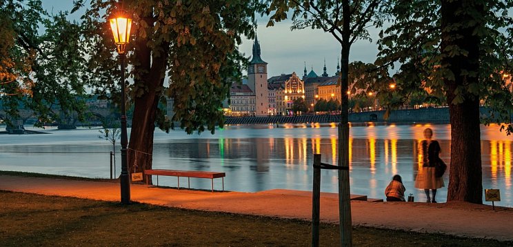 Zugfahrt zu Ostern nach Prag - Stadt der Tausend Türme