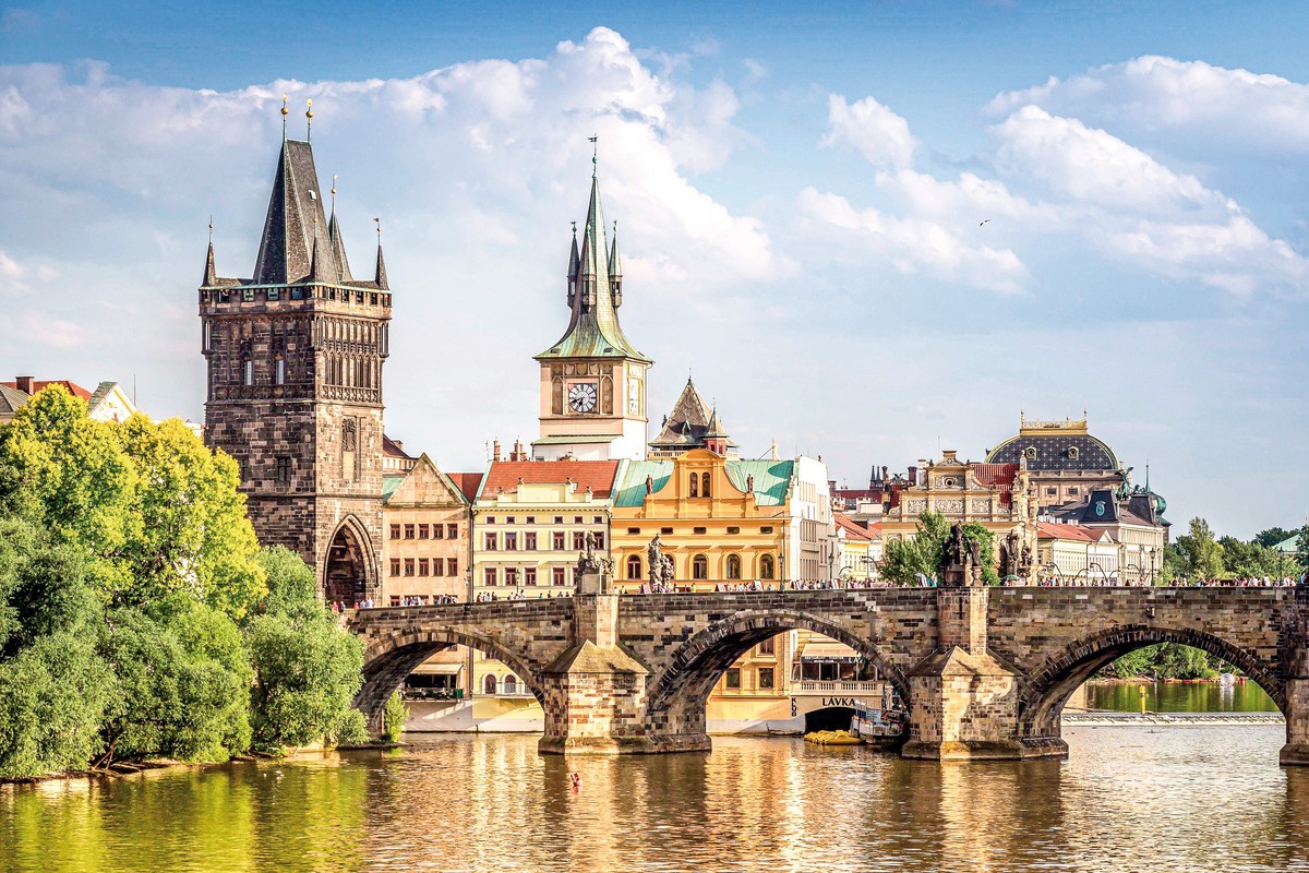 Zugfahrt zu Ostern nach Prag - Stadt der Tausend Türme