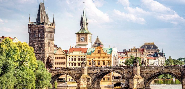 Zugfahrt zu Ostern nach Prag - Stadt der Tausend Türme