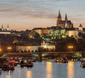 Zugfahrt zu Ostern nach Prag - Stadt der Tausend Türme