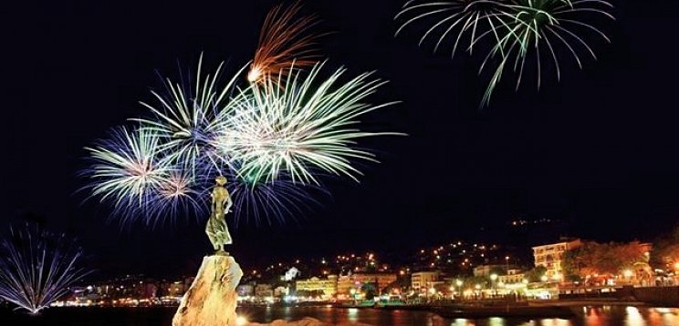 Salonzugfahrt zu Silvester an die K&K Küste