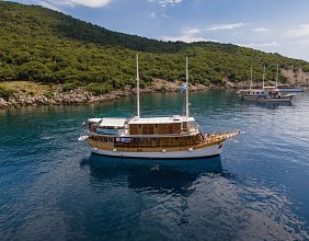 Blaue Reise – Kreuzfahrt zwischen 1000 Inseln ab/bis Trogir