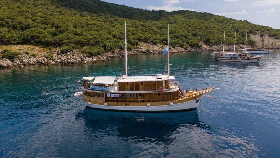 Blaue Reise – Kreuzfahrt zwischen 1000 Inseln ab/bis Trogir