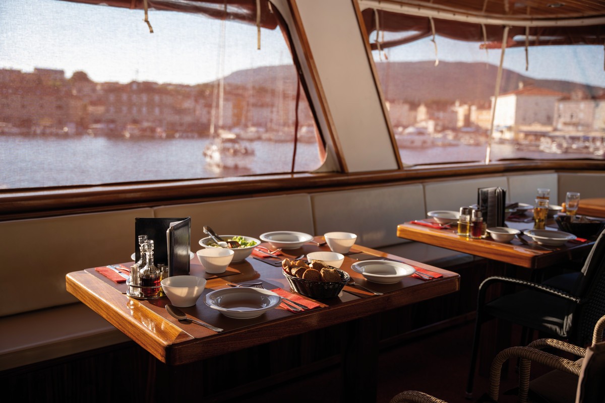 Blaue Reise – Kreuzfahrt zwischen 1000 Inseln ab/bis Trogir