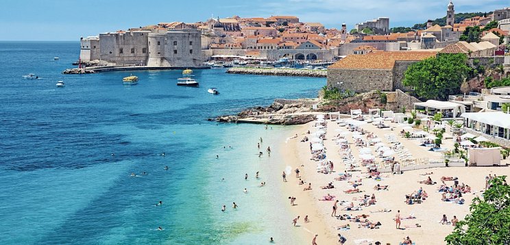 Traumhafte Buchten mit Costa Deliziosa