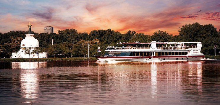 Sunset Summer Cruise - MS Kaiserin Elisabeth