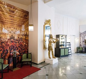 Hotel Johann Strauss & Holiday on Ice