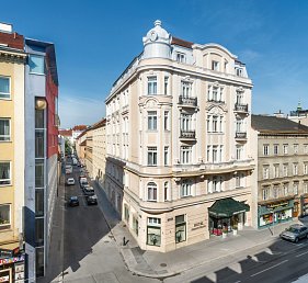 Hotel Johann Strauss & Holiday on Ice