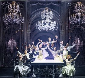 IntercityHotel Wien & MARIA THERESIA - DAS MUSICAL 