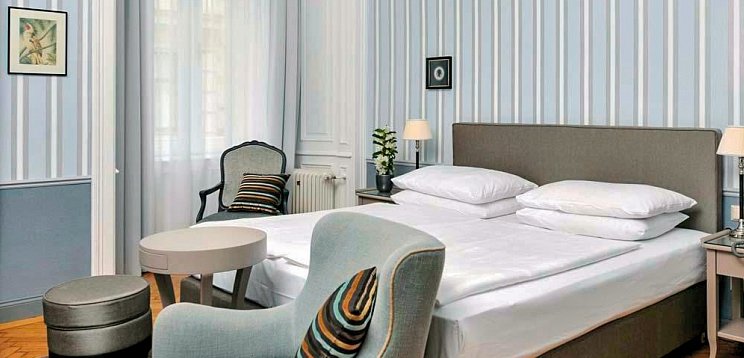 Exklusiv genießen: Private Gourmetwaggon-Fahrt & Aufenthalt im Hotel Kärnterhof