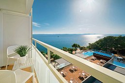 Beispiel Balkon Doppelzimmer Premium Meerblick (Zimmercodierung DMM)