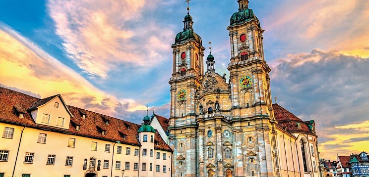Große Bahnrundreise zwischen Alpen und Dolce Vita